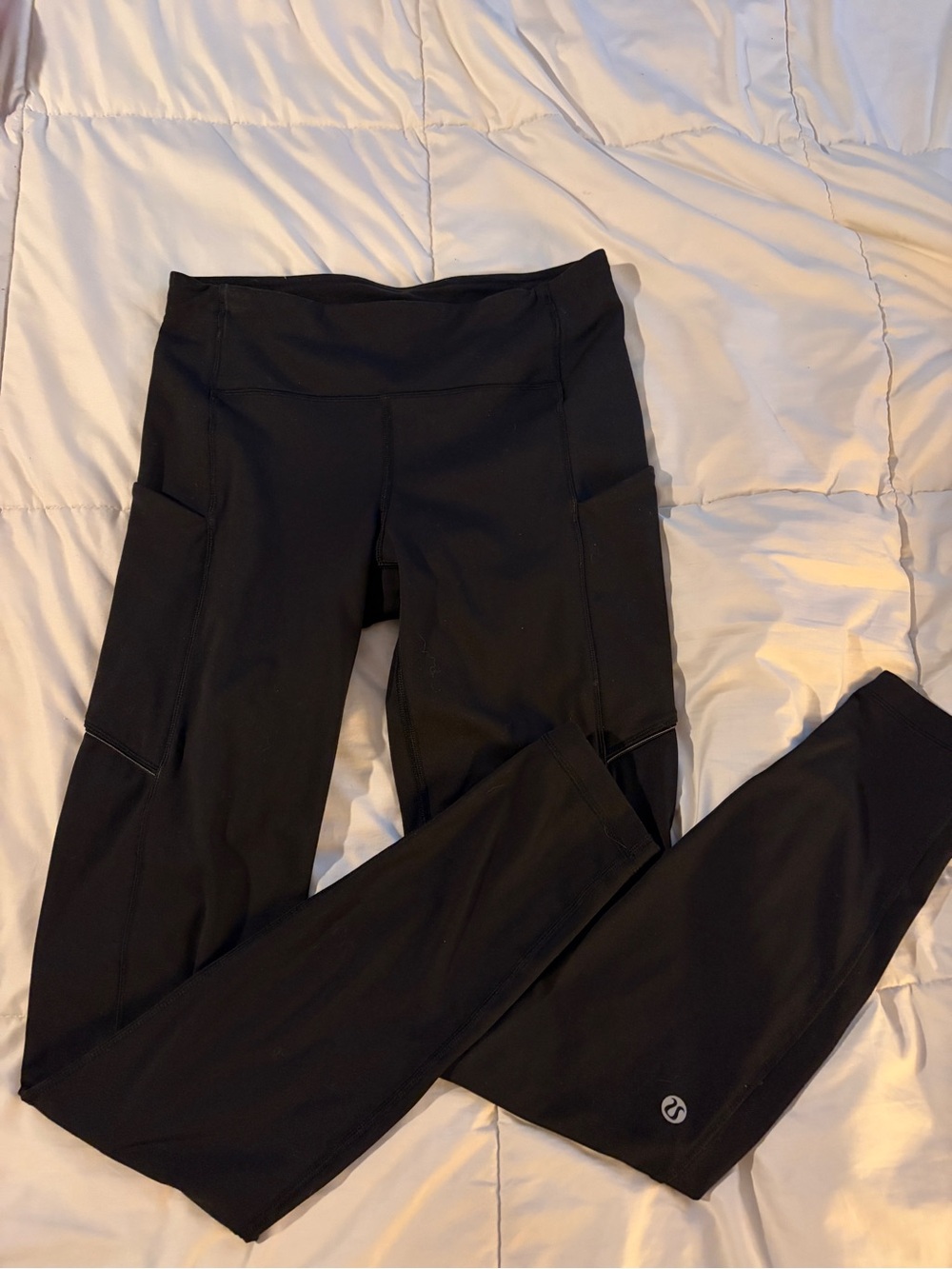 Lululemon Speed Up Tight Warp Tech Fleece leggings 28" with pockets